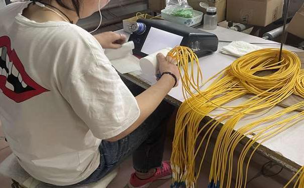 云林县网络工程中几种常用的光纤连接器